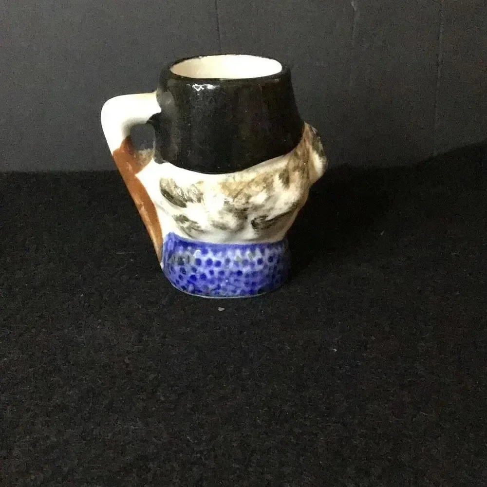 Vintage post WW2 Japan Ucagco shot or expresso cups